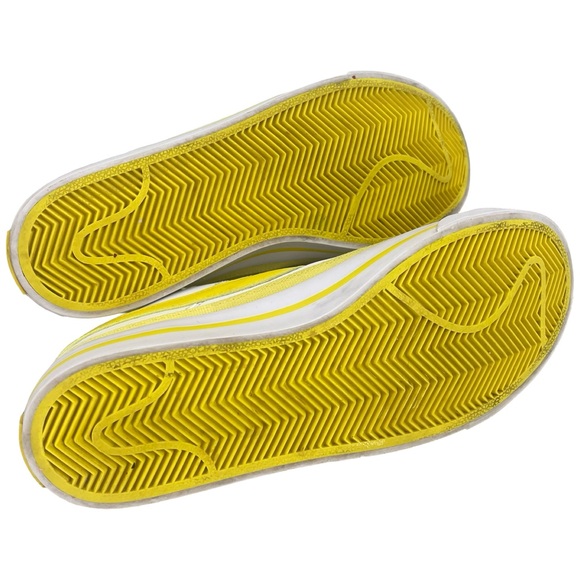 Nike Women's White Low-Top Sneakers with Yellow Swoosh 5Y - Picture 6 of 7